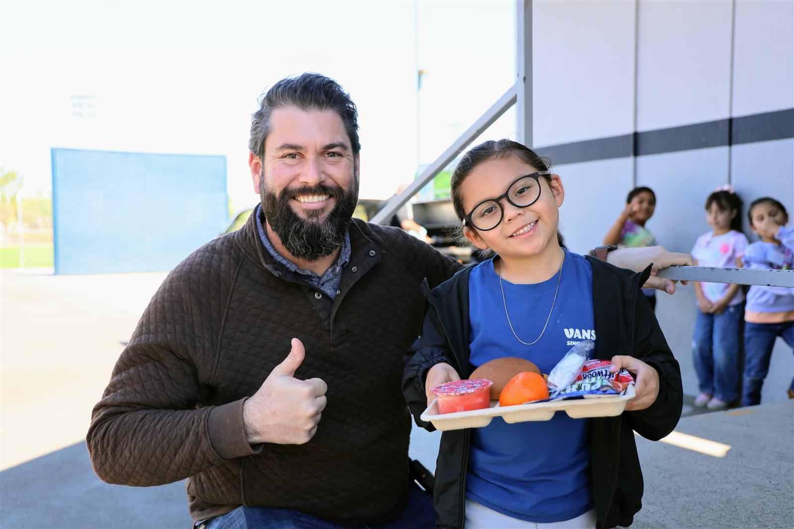  Fullerton School District Continues to Offer Free Meals for All Students through the 2025-26 School